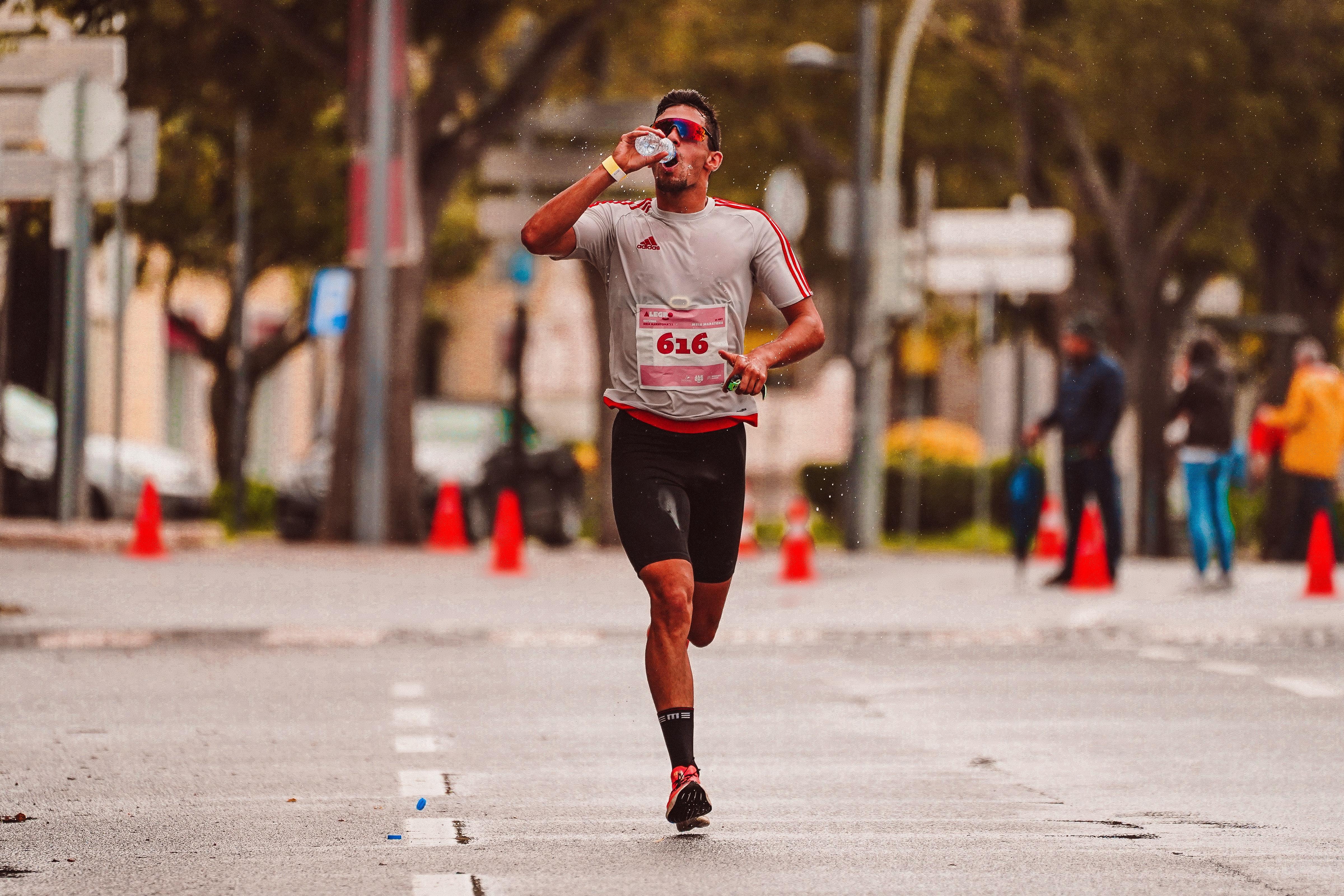 Master Nutrition, running, hydrating